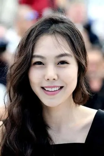 Kim Min-hee_peliplat