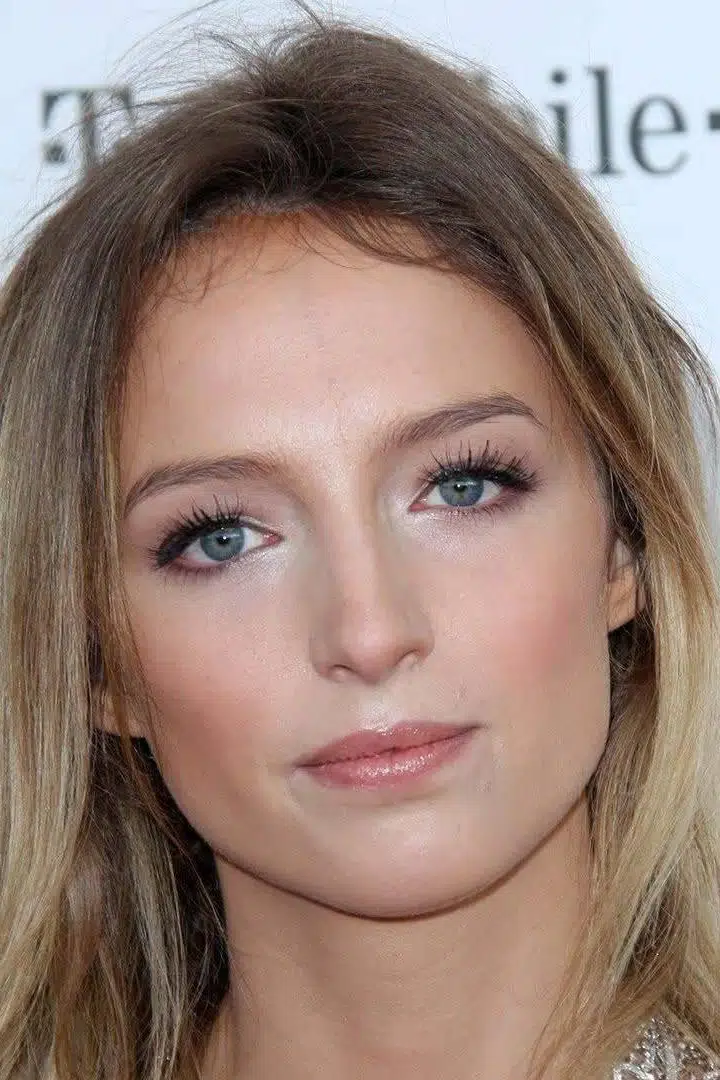 Stéphanie Crayencour