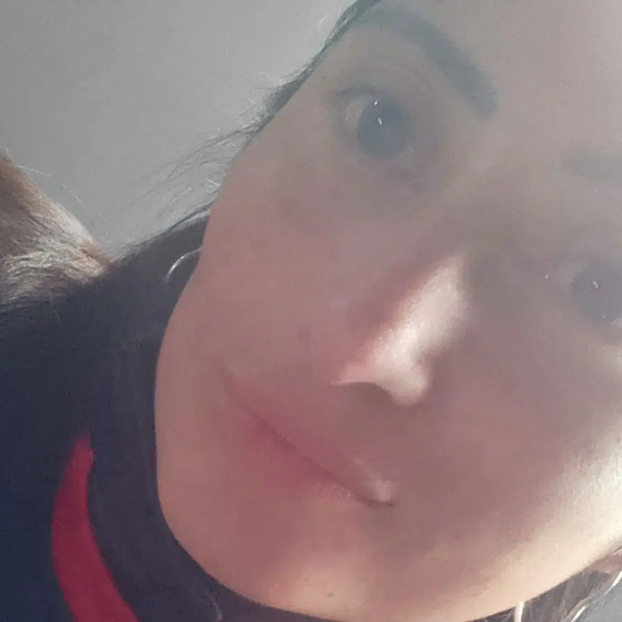 Angie_universpositive