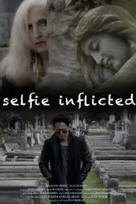 Selfie Inflicted_peliplat