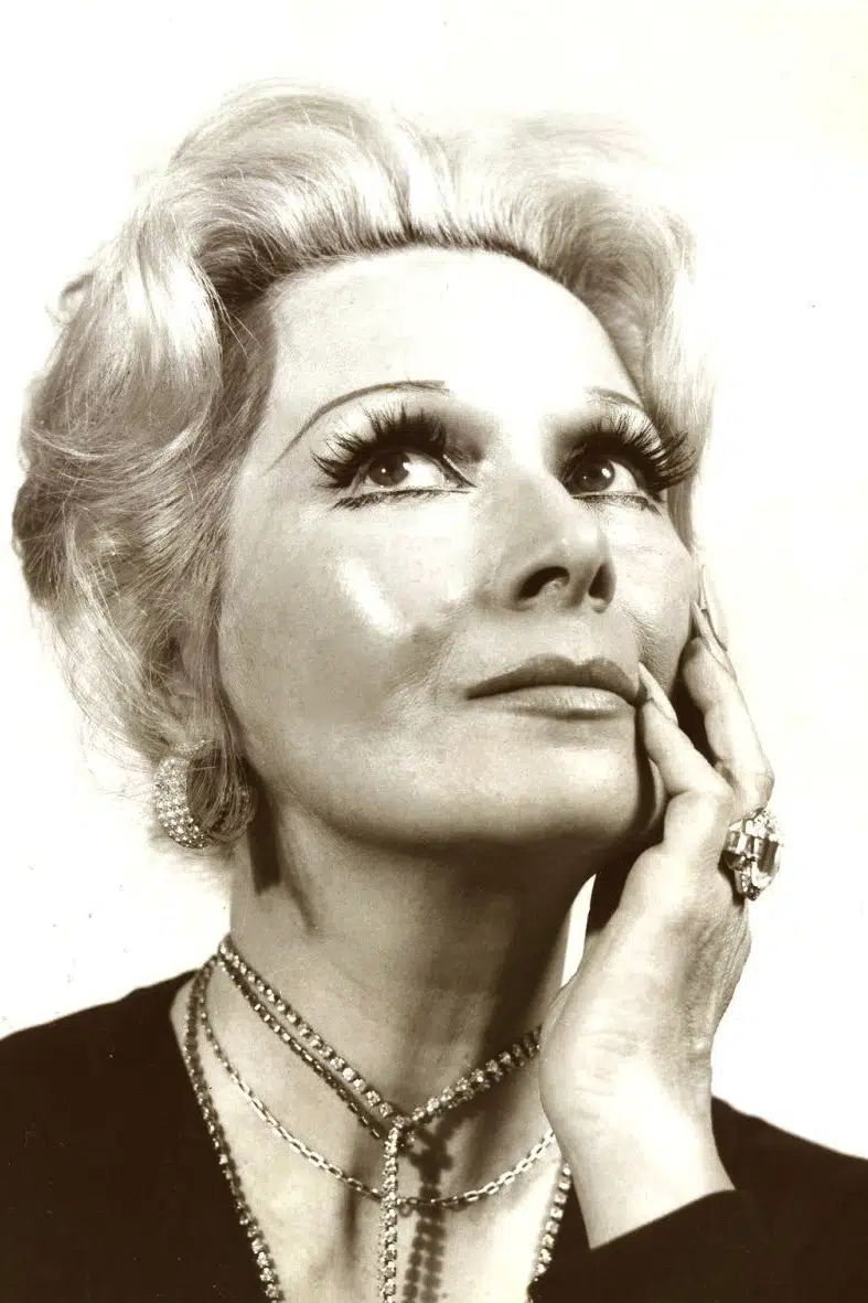 Nelly Meden