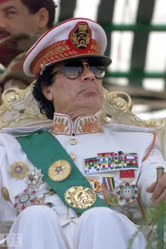 Muammar Gaddafi_peliplat