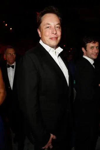 Elon Musk_peliplat