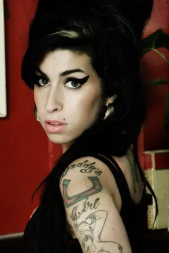 Amy Winehouse_peliplat