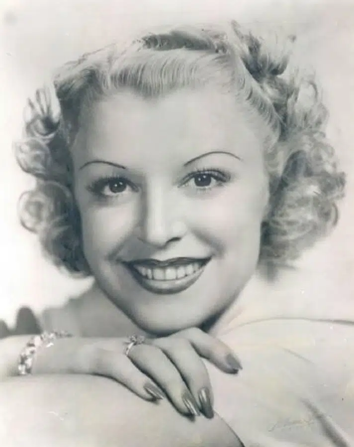 Collette Lyons