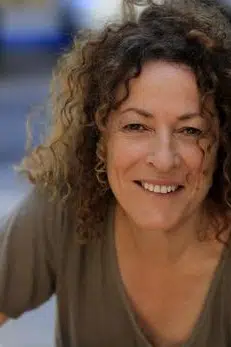 Yehudit Ravitz