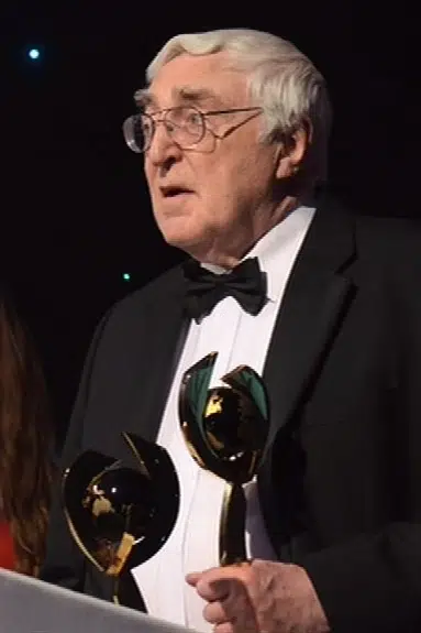 Clive Everton