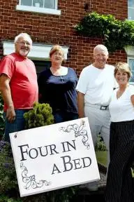 Four in a Bed_peliplat