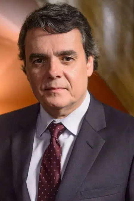 Cássio Gabus Mendes
