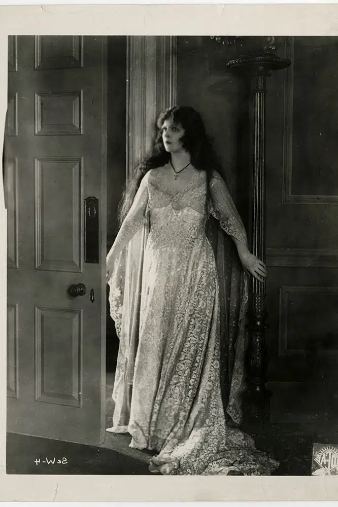 Flora le Breton