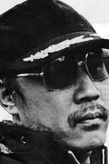 Wei-Bin Liu