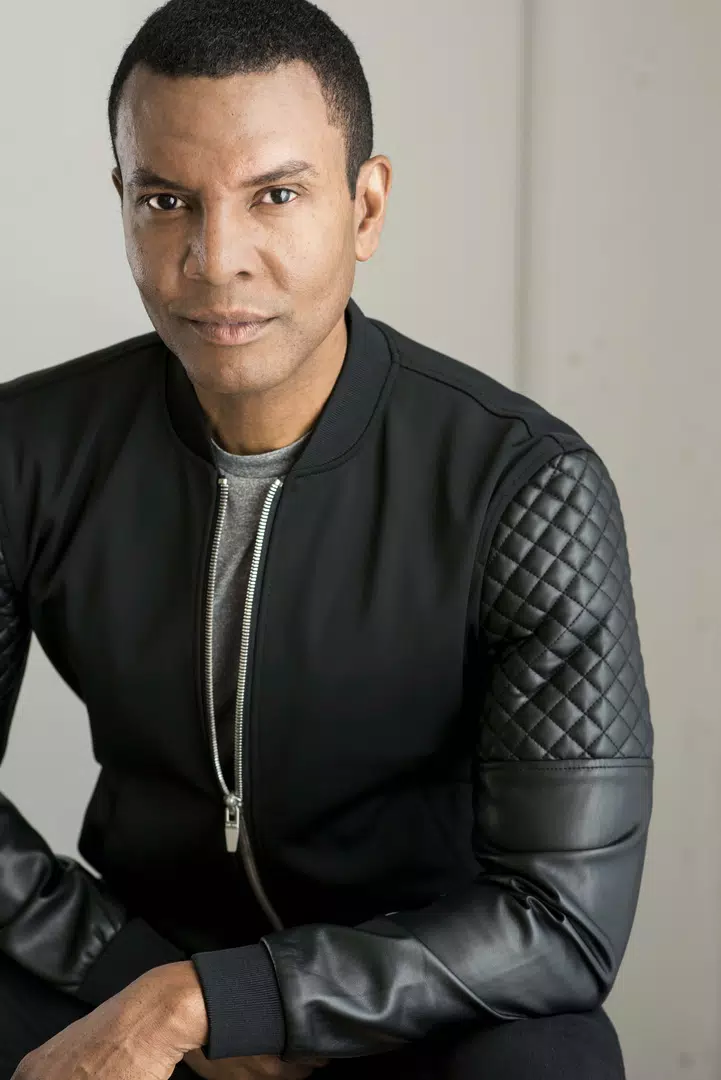 Christopher Grossett