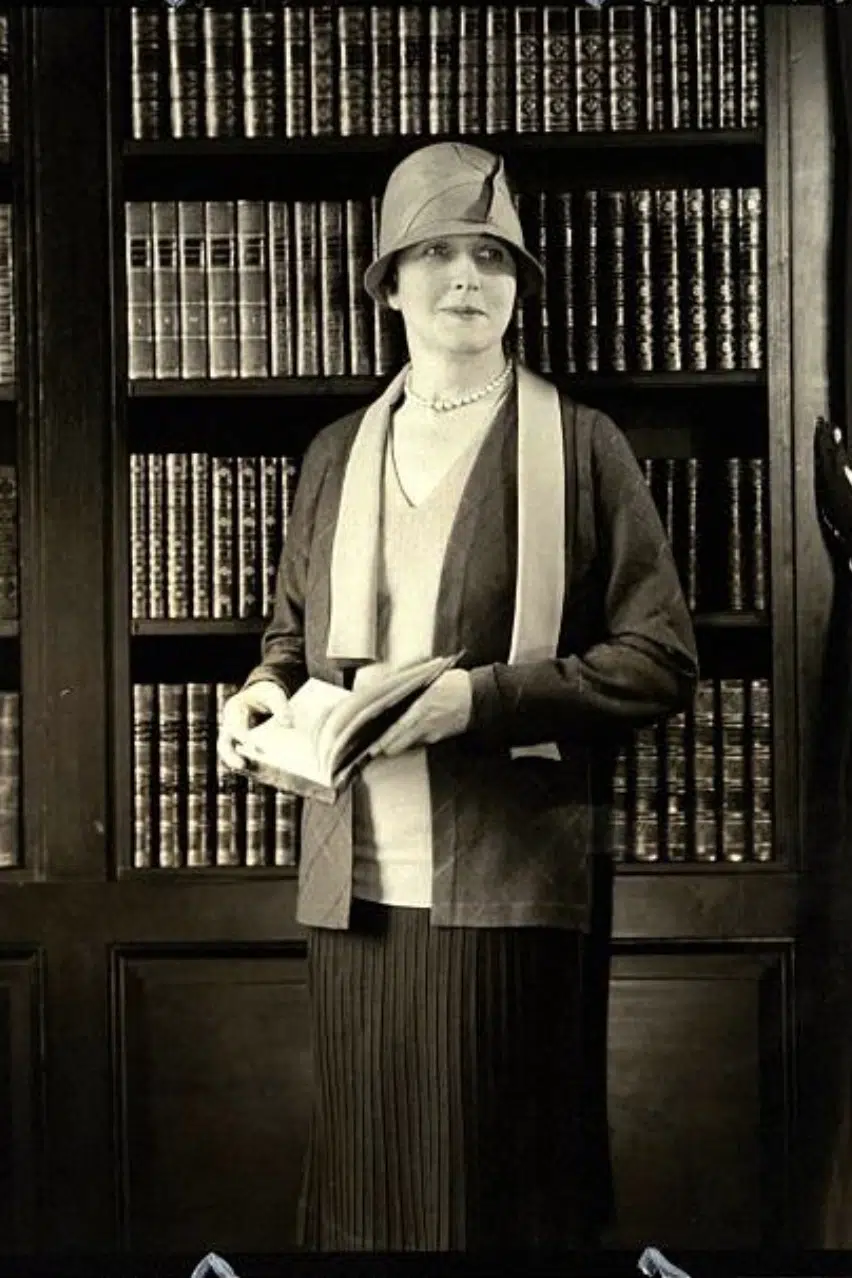 Evelyn Hall