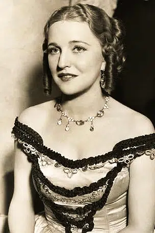 Agnes Ayres