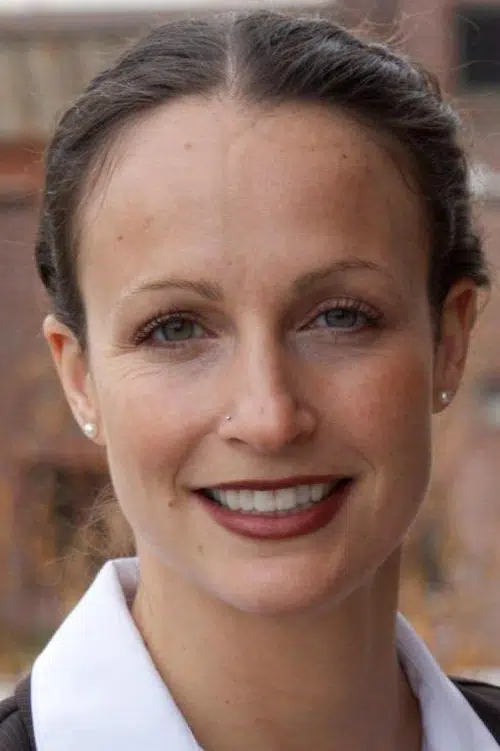 Amanda Curtis