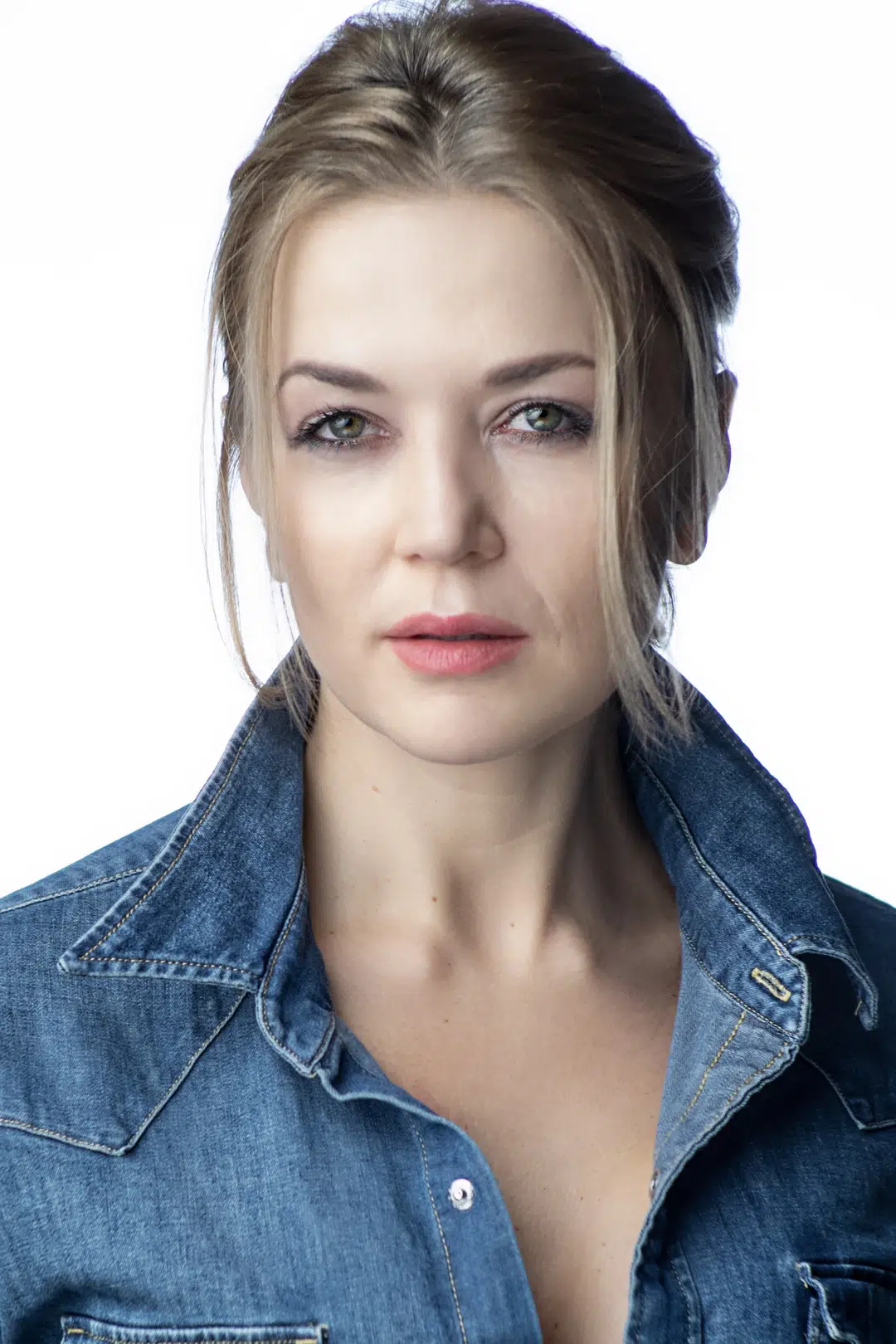 Iryna Verenych-Ostrovska