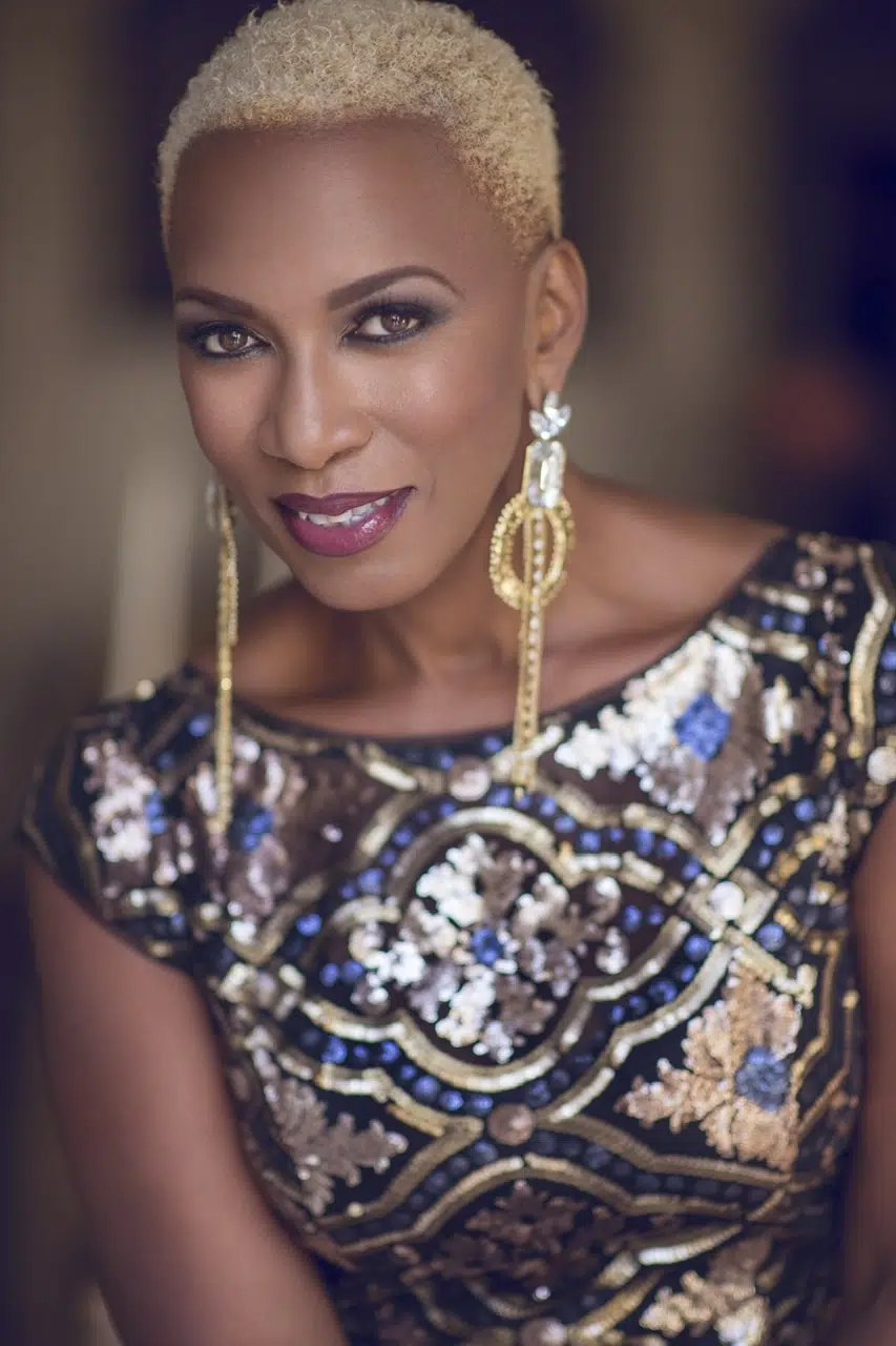 Sisaundra Lewis