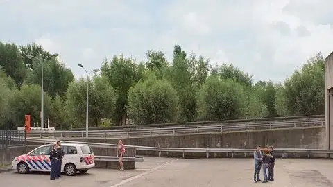 TUSSEN 10 EN 12 - Officiële NL trailer