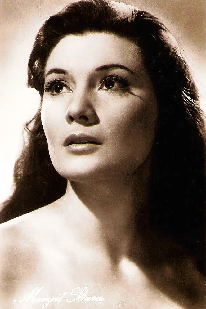 Margit Bara