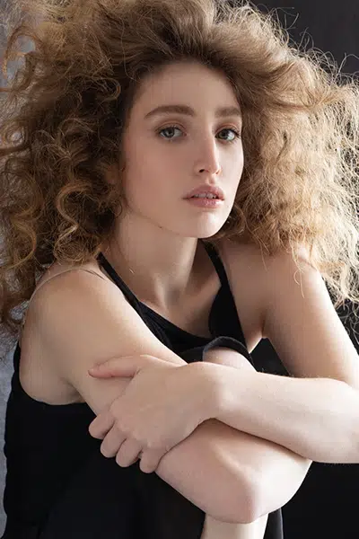 Mia Iwryn