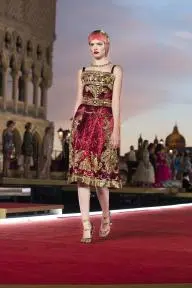 Venezia 2021: the Dolce&Gabbana Alta Moda Fashion Show in Piazzetta San Marco_peliplat