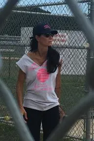 Hangin' Out with Heather: Long Island Celebrity Softball_peliplat