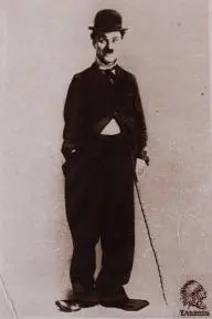 Charlie Chaplin: The Long Year at Essanay_peliplat