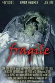 Fragile_peliplat