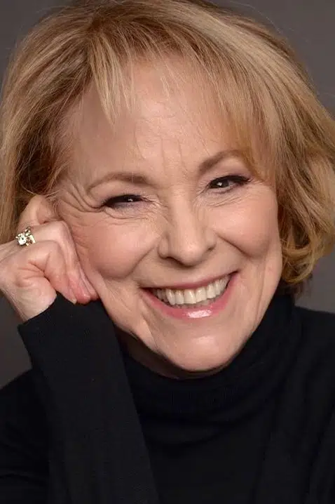 Debbe Hirata