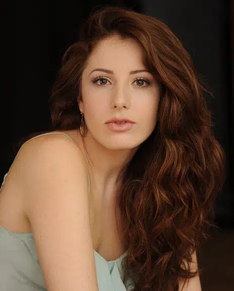 Samantha James