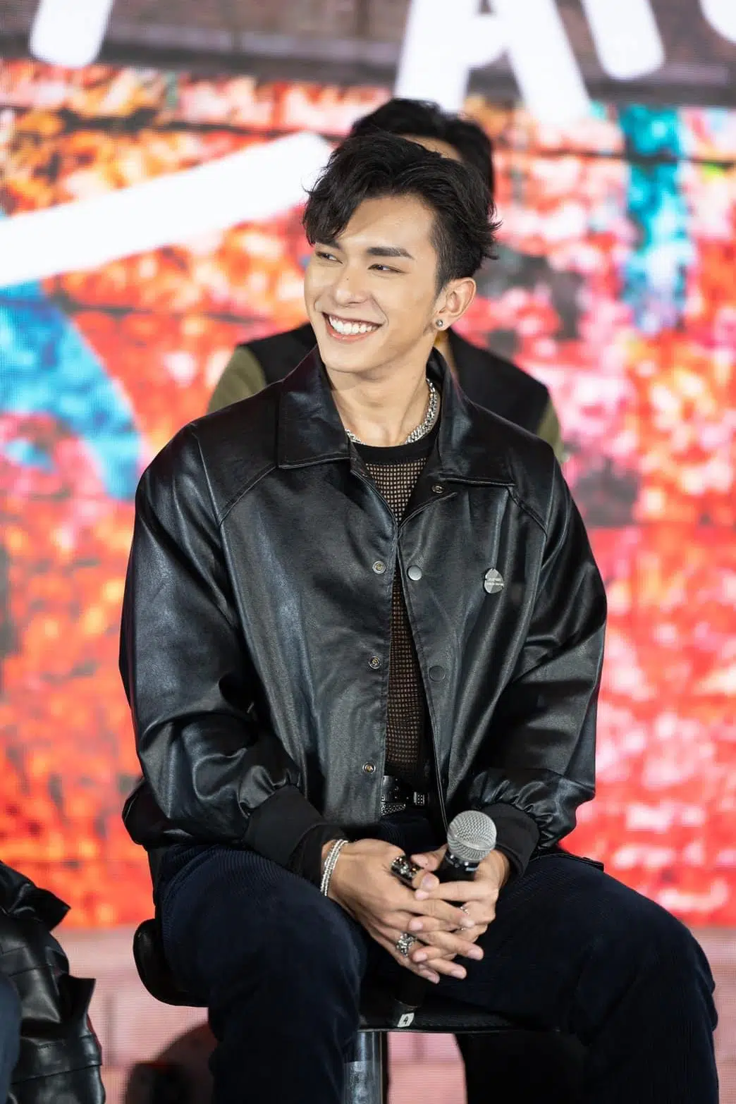 Lotte Chaiyut Panchukiat