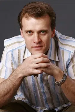 Oleg Popov