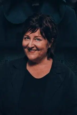Anne B. Ragde