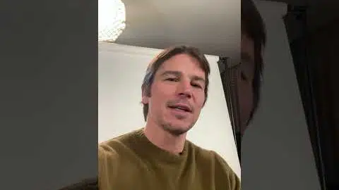 It's opening weekend! And when Josh Hartnett tells us to do something, we listen.