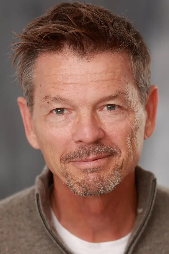 Peter Downing