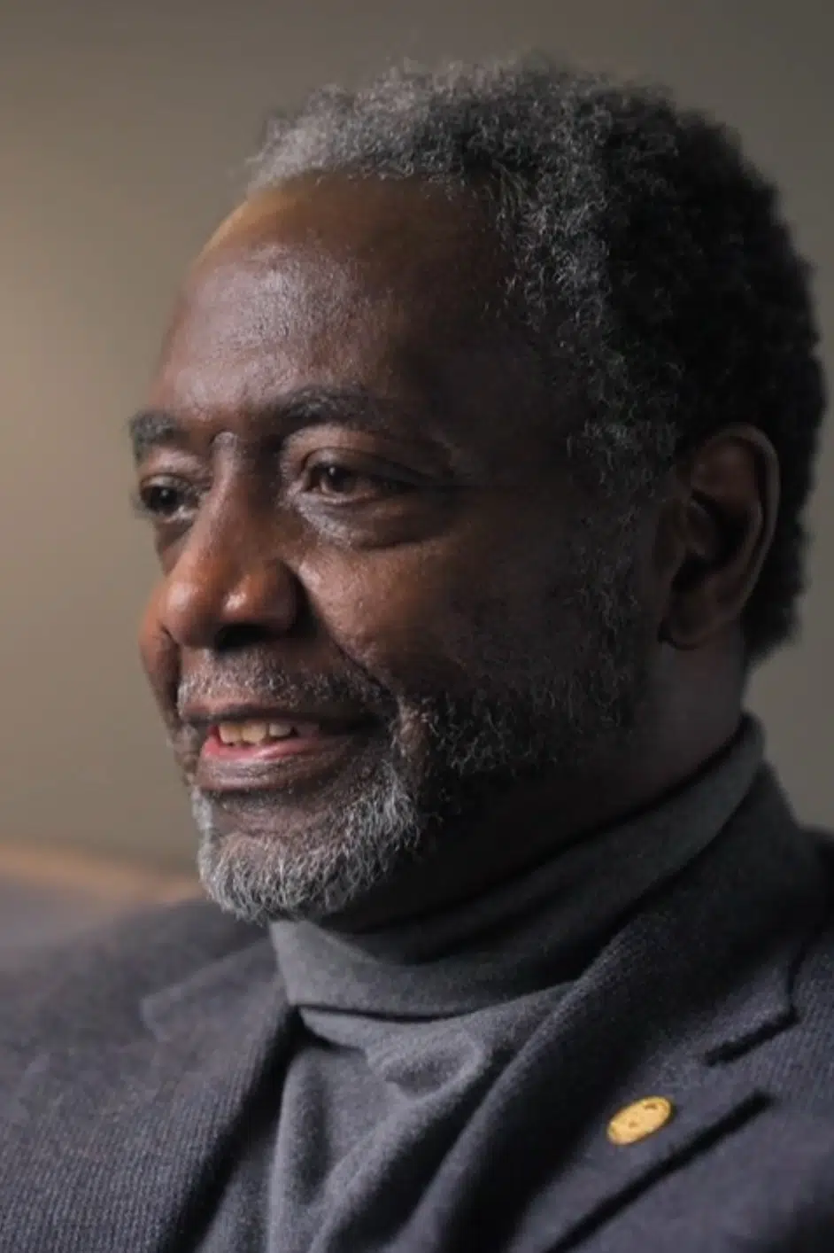 Dennis Jones