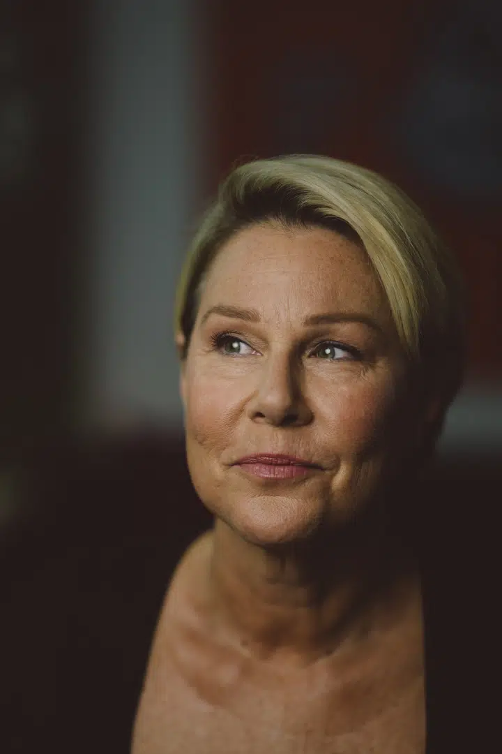 Julia Morris