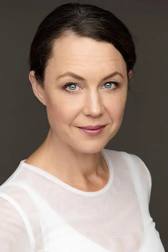 Sara Ellis Holland