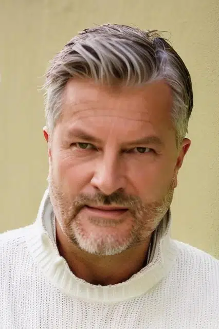 Simon Strutt