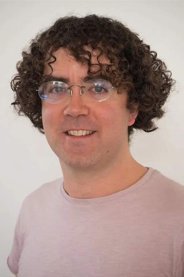 Ewan Henderson