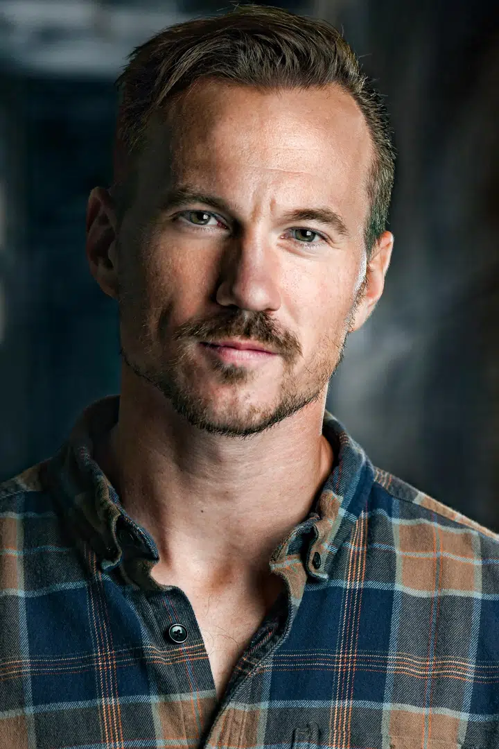 Tim Llewellyn